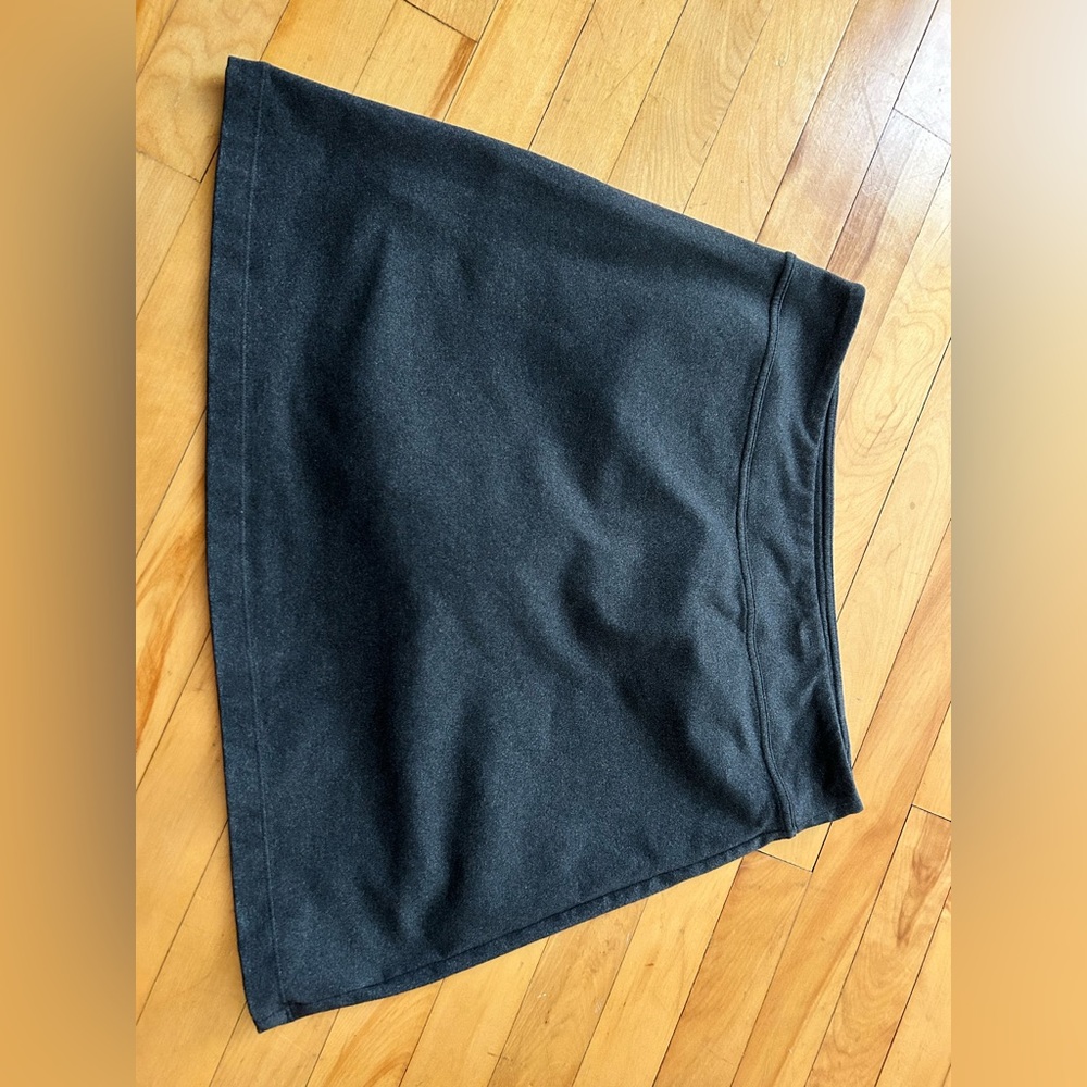 Athleta grey skirt, size medium